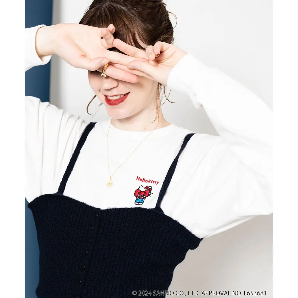 FREAK’S STORE SANRIO ‘HELLO KITTY’ Long Sleeve T-Shirt – One Point Design